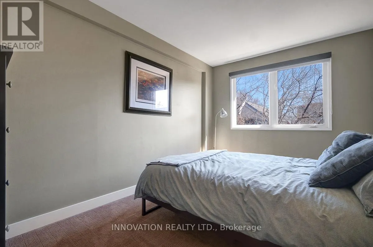 2C - 150 WAVERLEY STREET