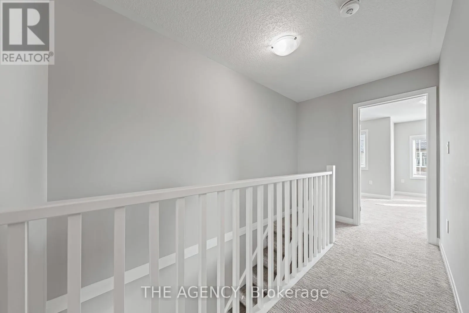 53 AQUARIUS CRESCENT