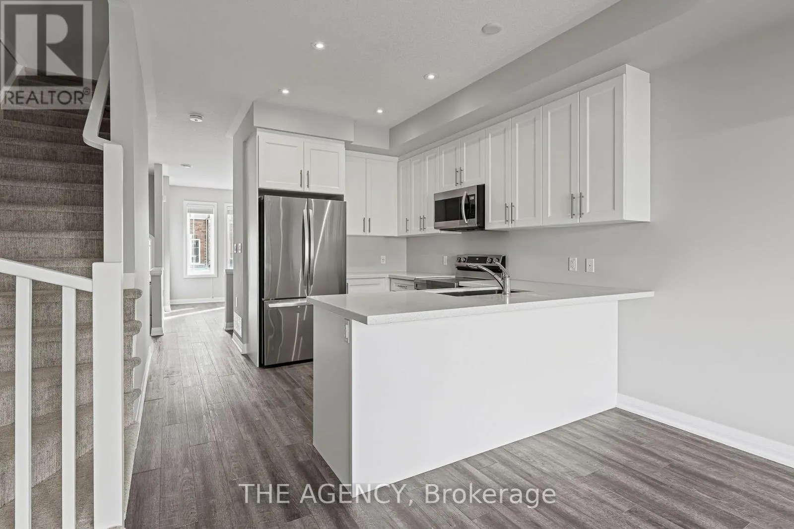 53 AQUARIUS CRESCENT