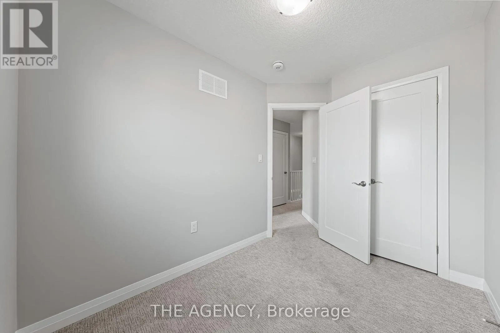 53 AQUARIUS CRESCENT