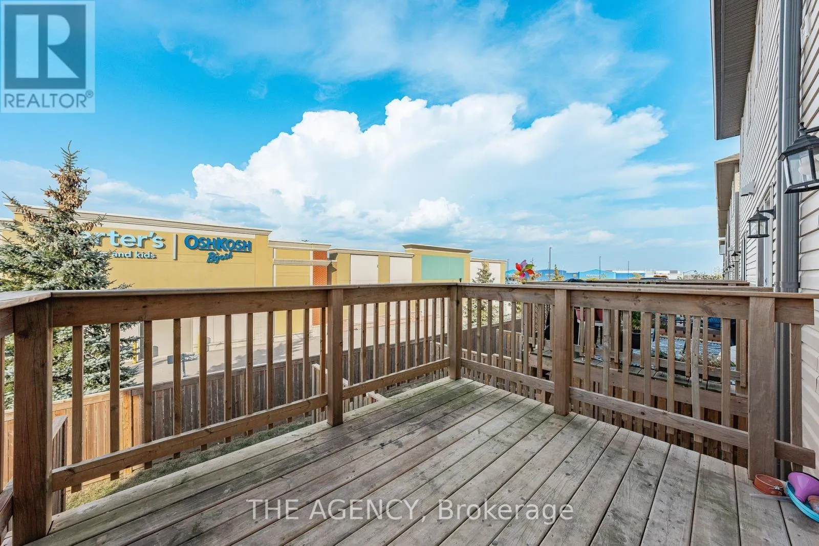 53 AQUARIUS CRESCENT