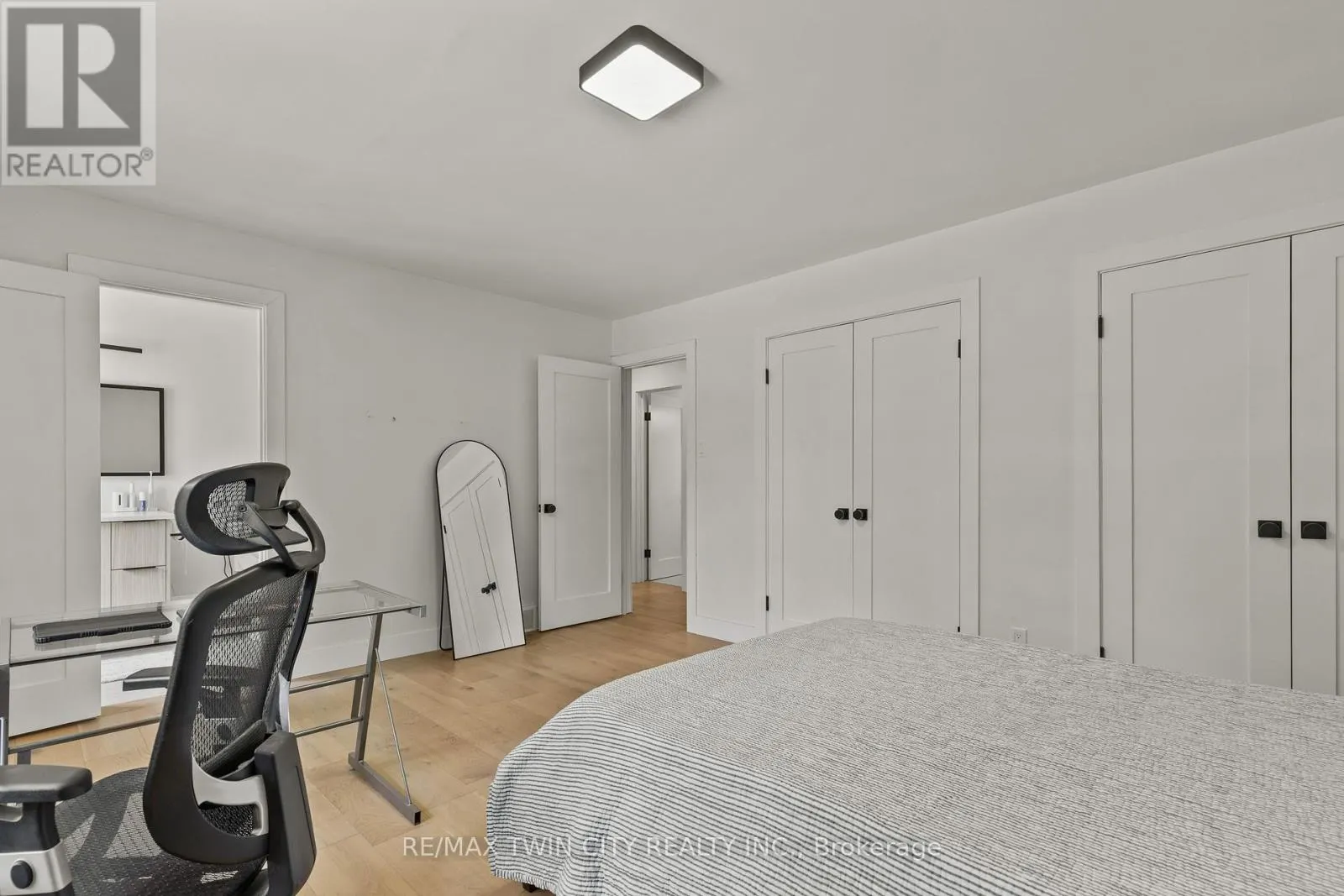 514 OXBOW ROAD