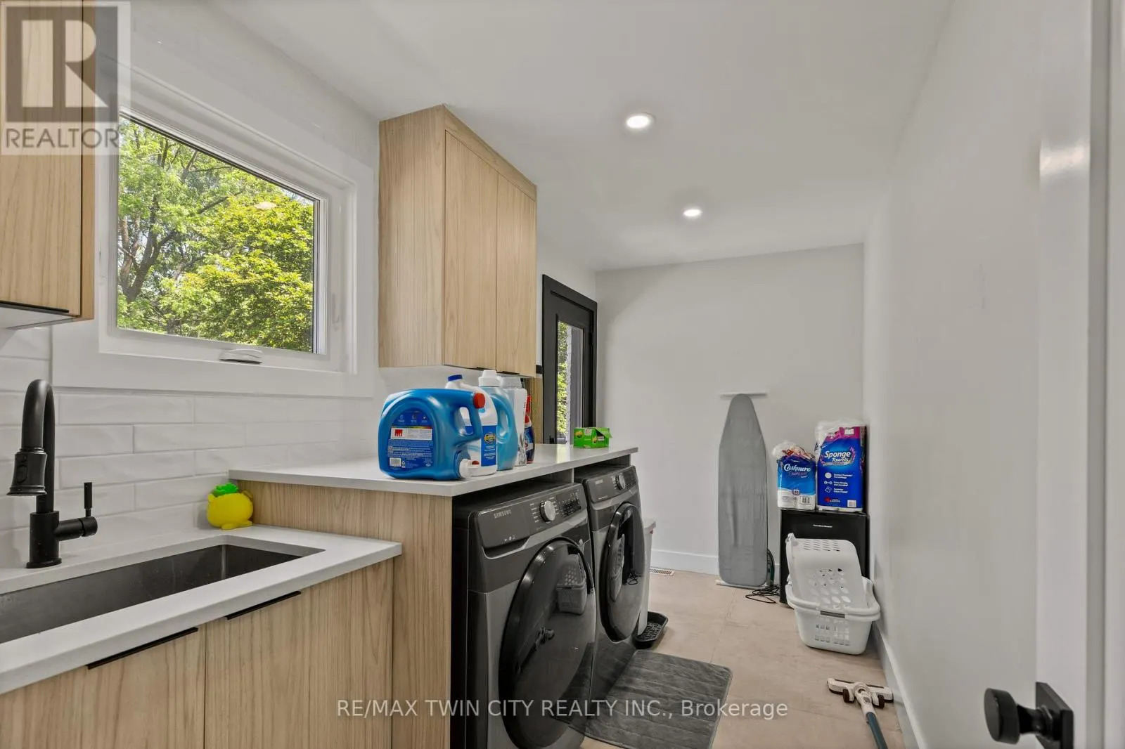 514 OXBOW ROAD