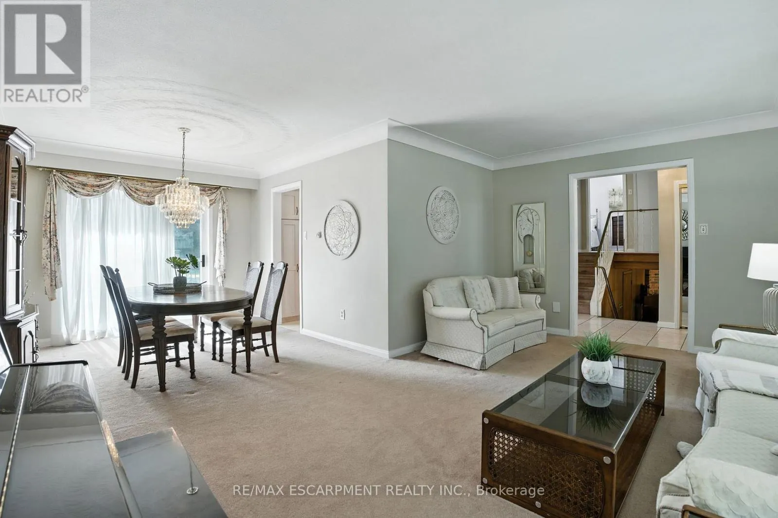 961 GARDEN LANE