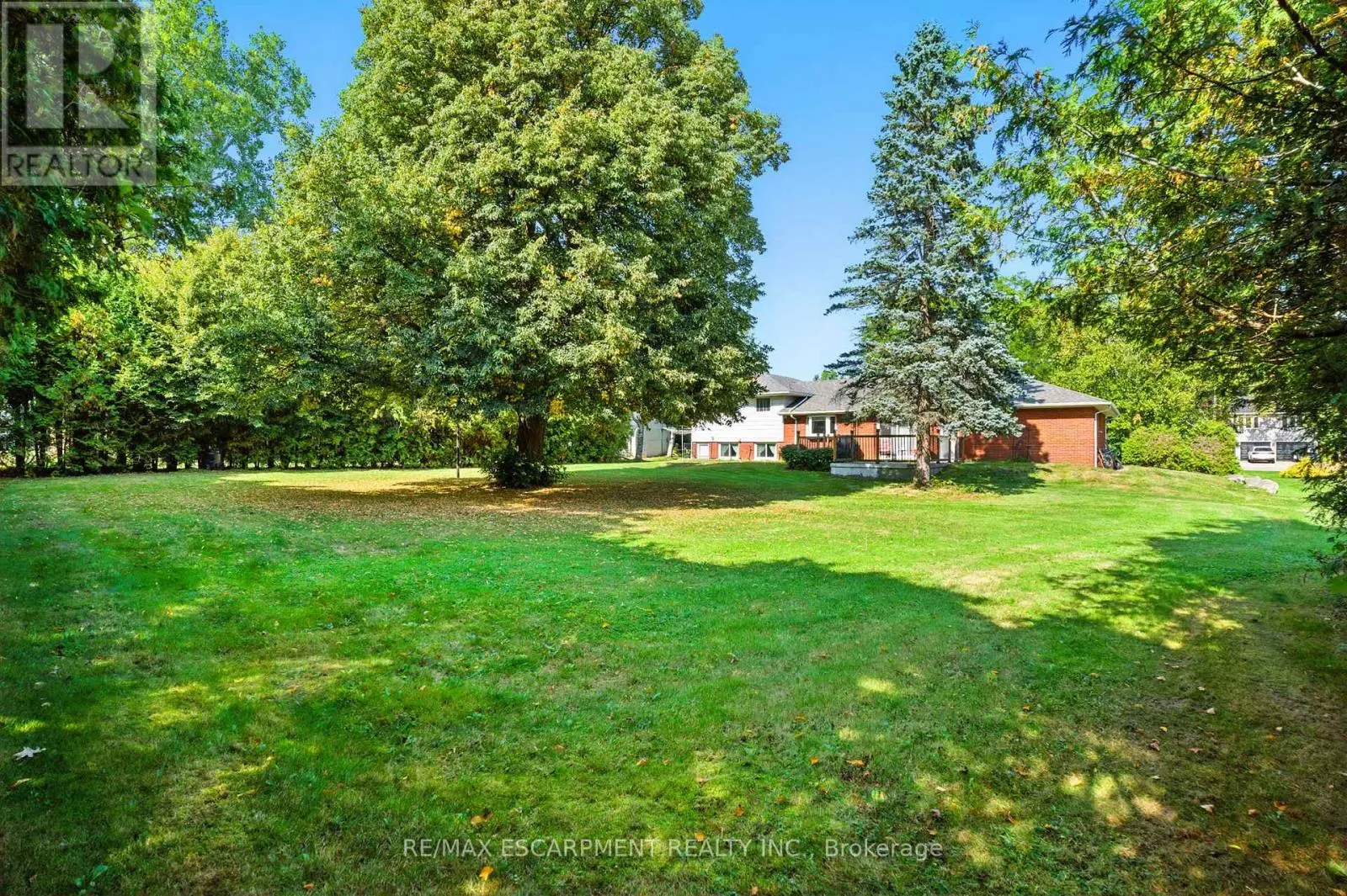 961 GARDEN LANE