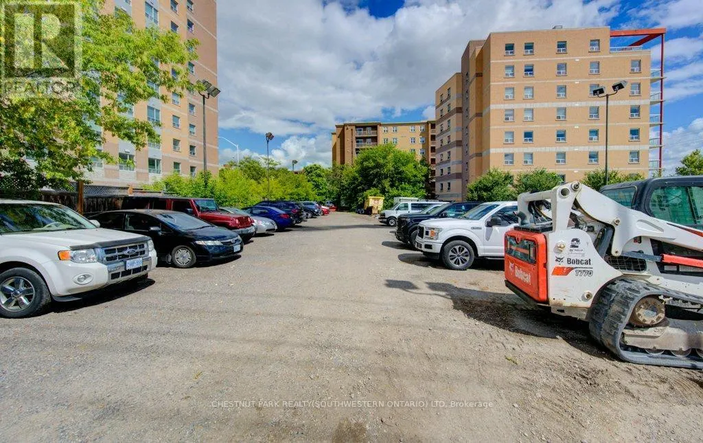 24-26 UNNIVERSITY AVENUE