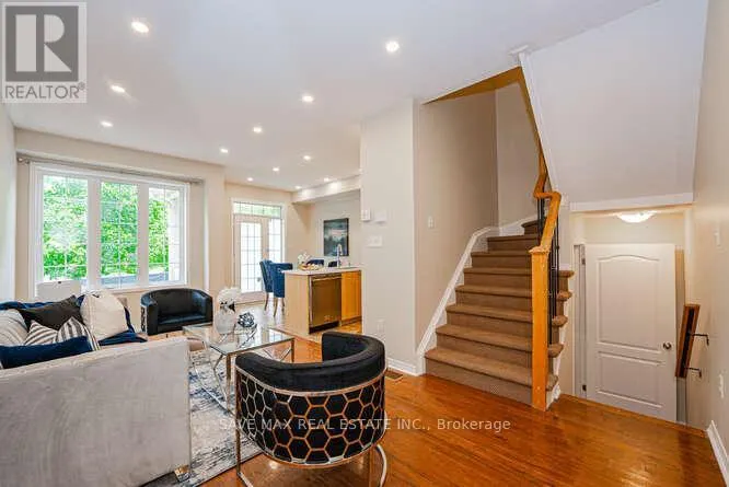 43 - 21 DIANA AVENUE