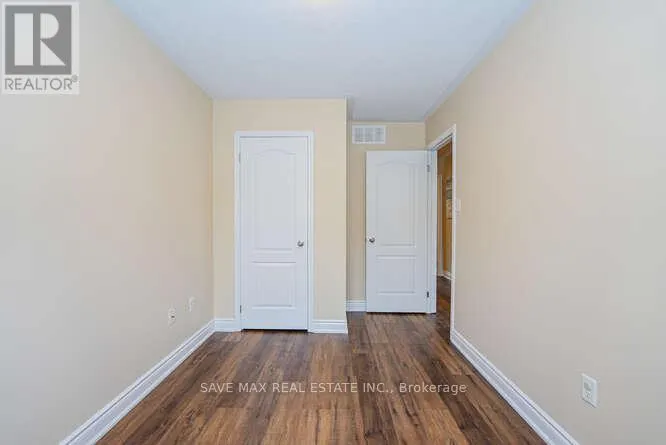 43 - 21 DIANA AVENUE