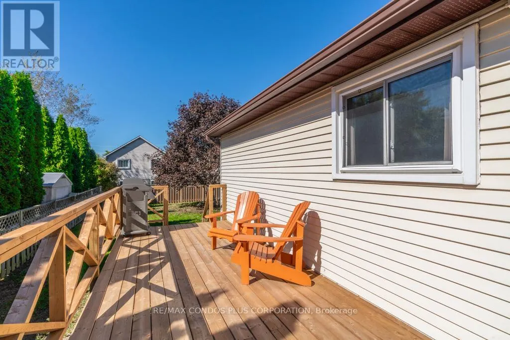 577 MACKECHNIE CRESCENT