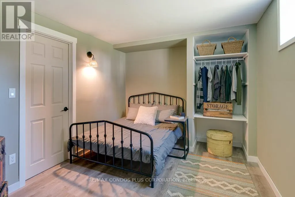 577 MACKECHNIE CRESCENT