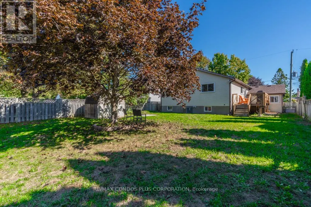 577 MACKECHNIE CRESCENT