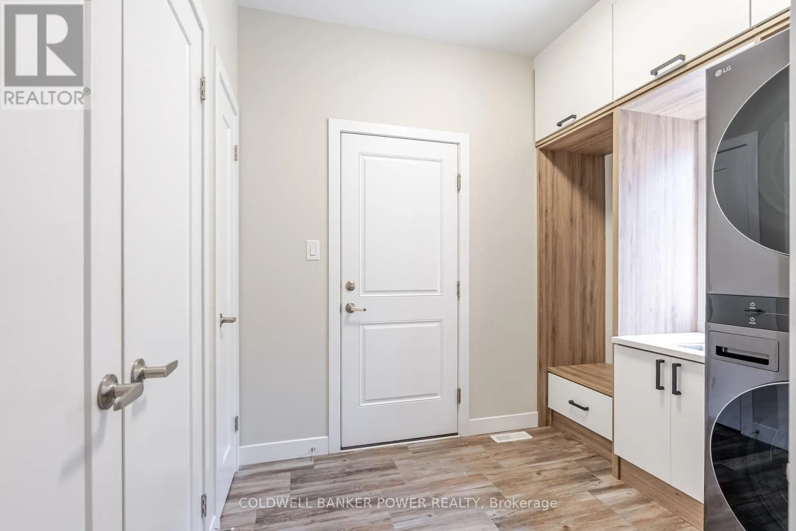 2224 YELLOWBIRCH PLACE
