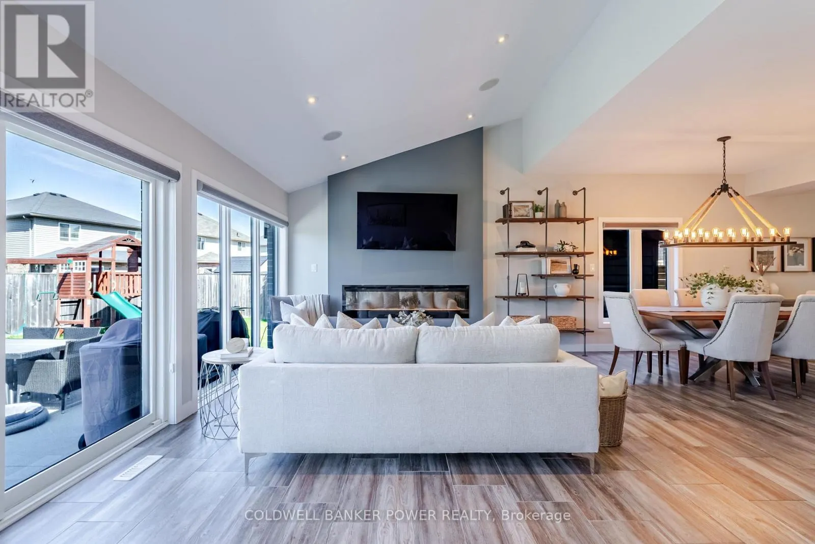 2224 YELLOWBIRCH PLACE