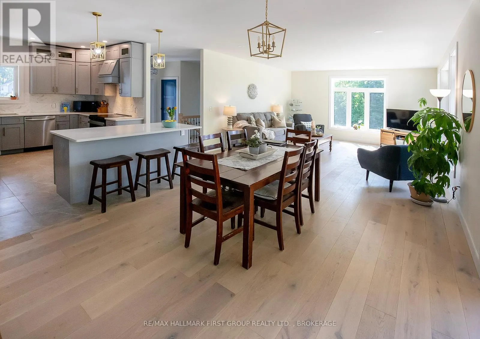 1054 CRANBERRY COVE LANE