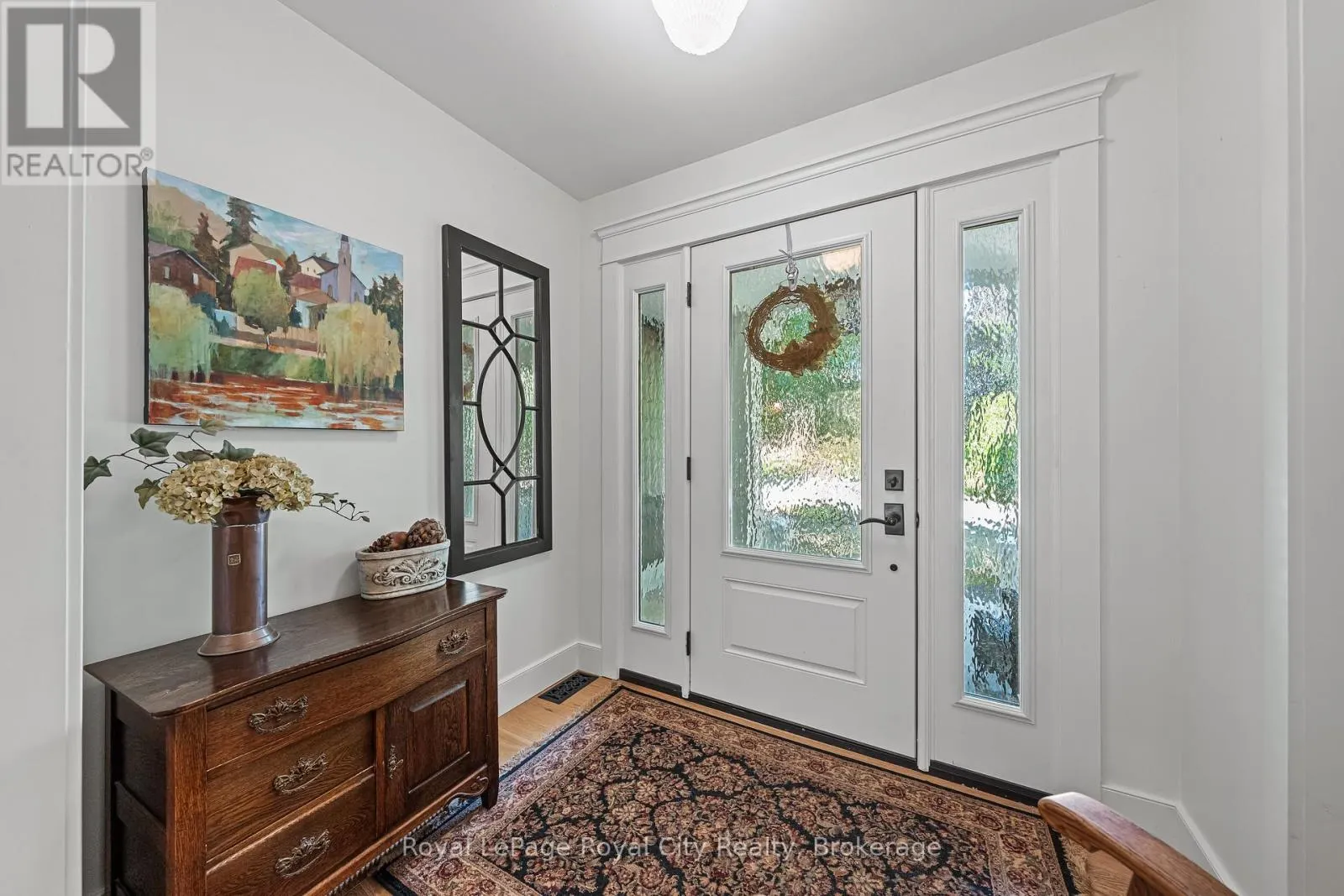 35 MONTICELLO CRESCENT