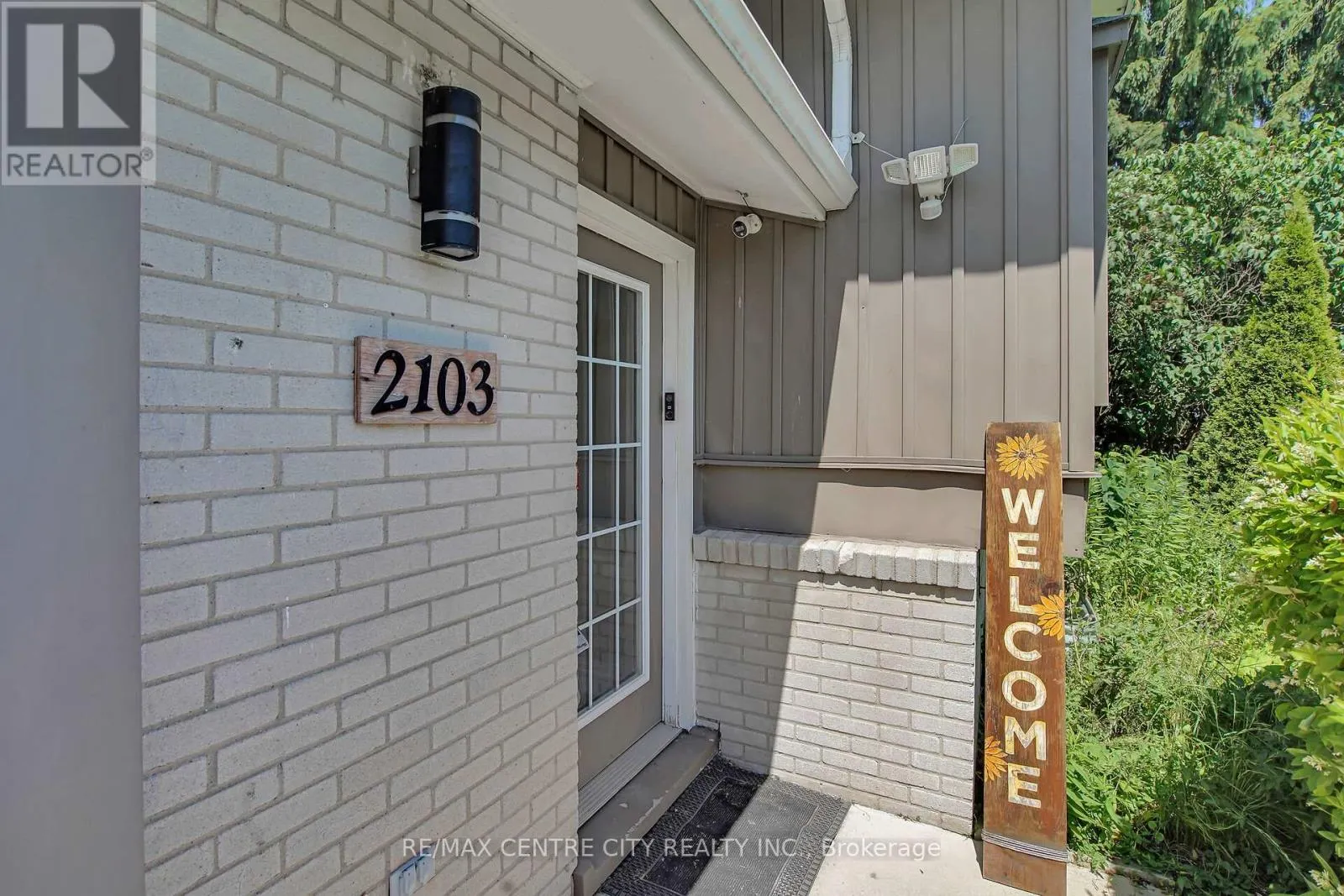 2103 FANSHAWE PARK ROAD W