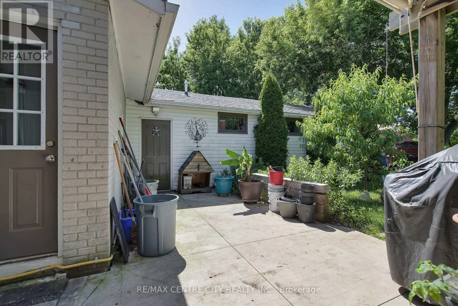 2103 FANSHAWE PARK ROAD W