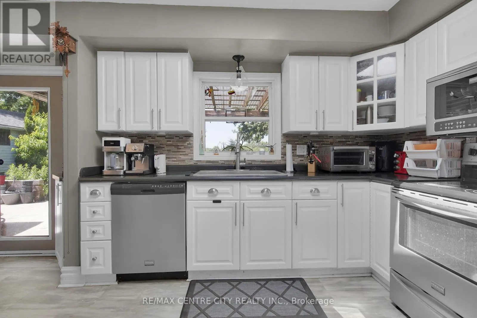2103 FANSHAWE PARK ROAD W