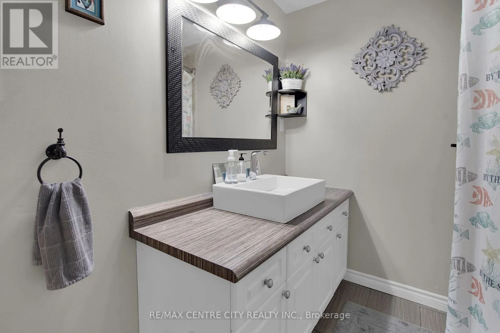 2103 FANSHAWE PARK ROAD W
