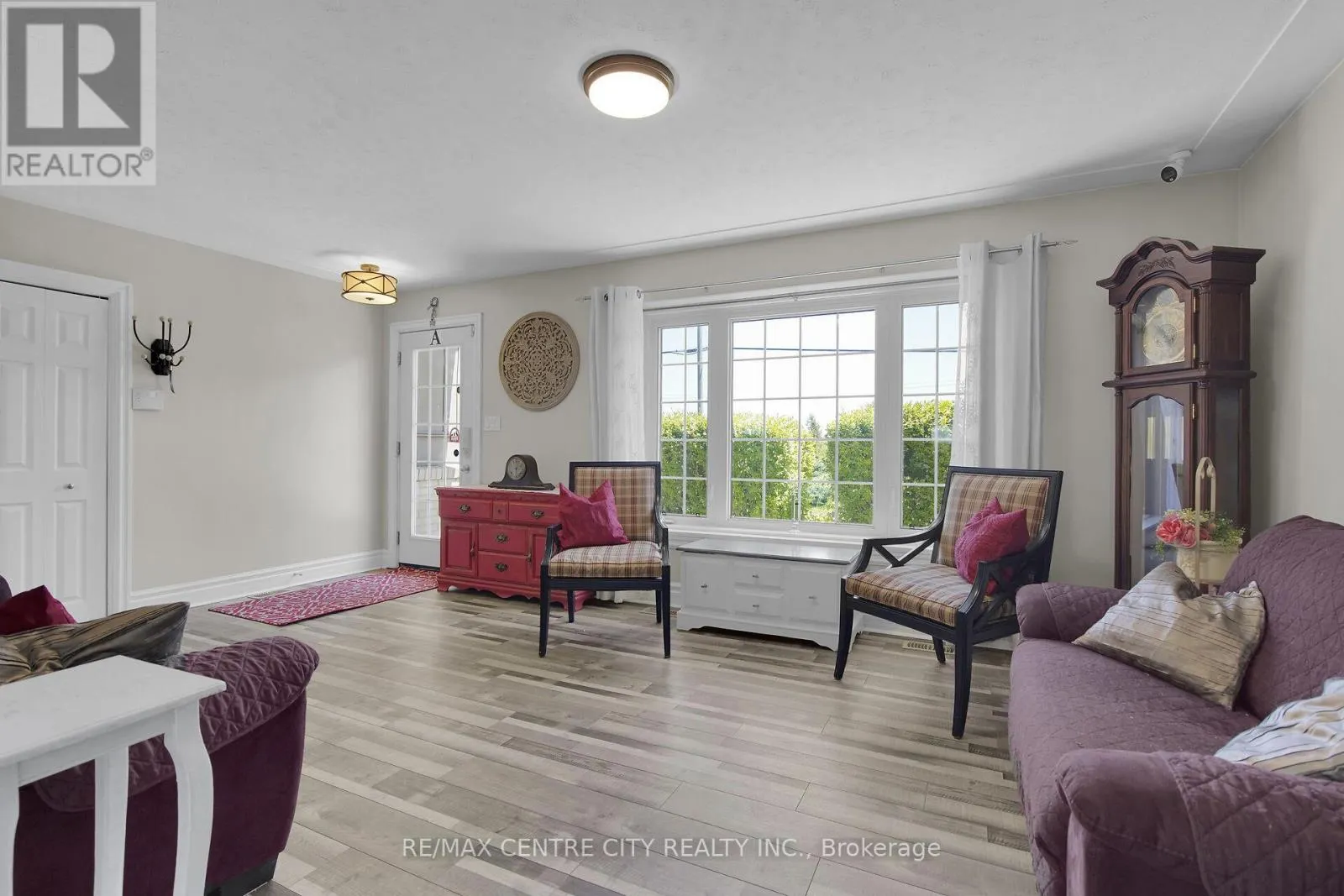 2103 FANSHAWE PARK ROAD W