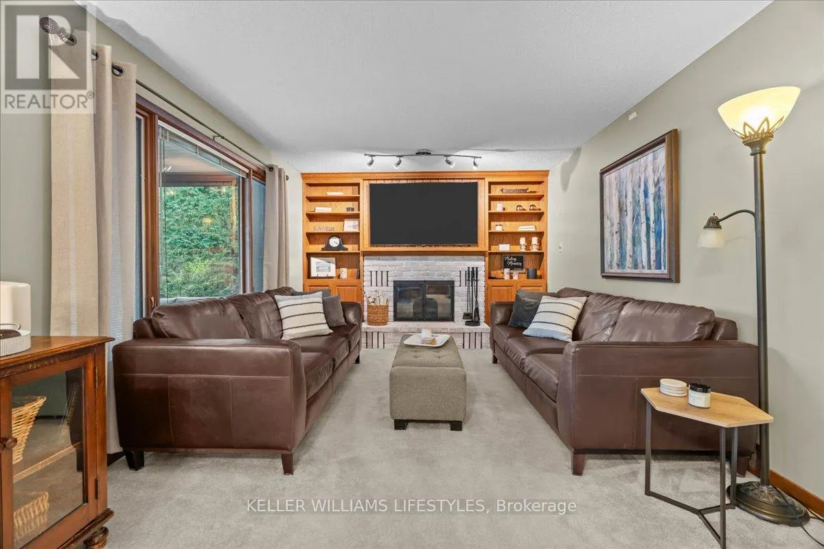 71 WESTRIDGE PLACE