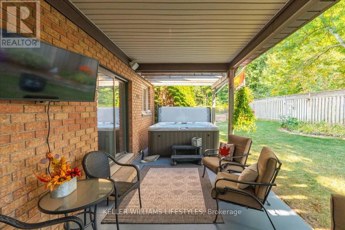 71 WESTRIDGE PLACE