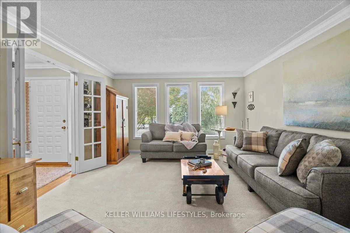 71 WESTRIDGE PLACE