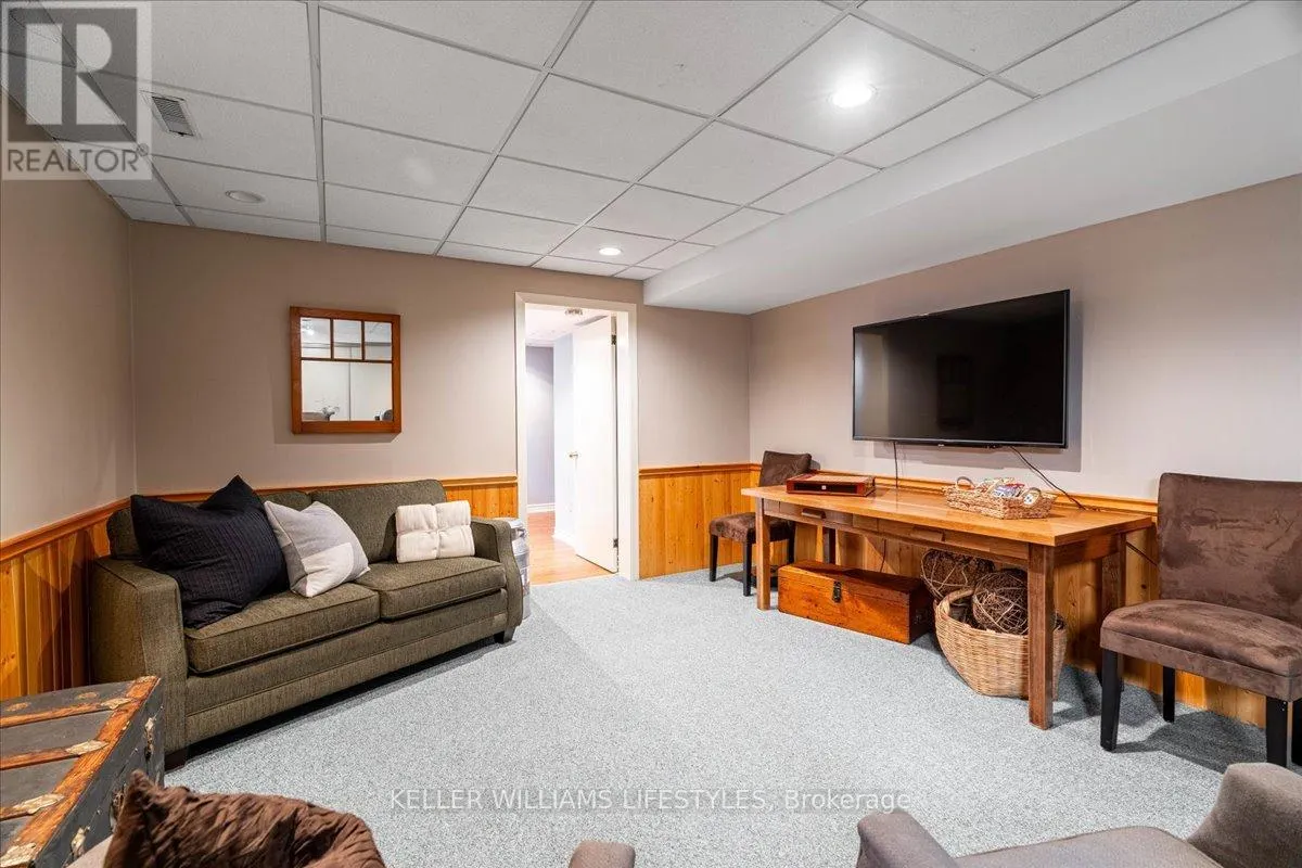 71 WESTRIDGE PLACE