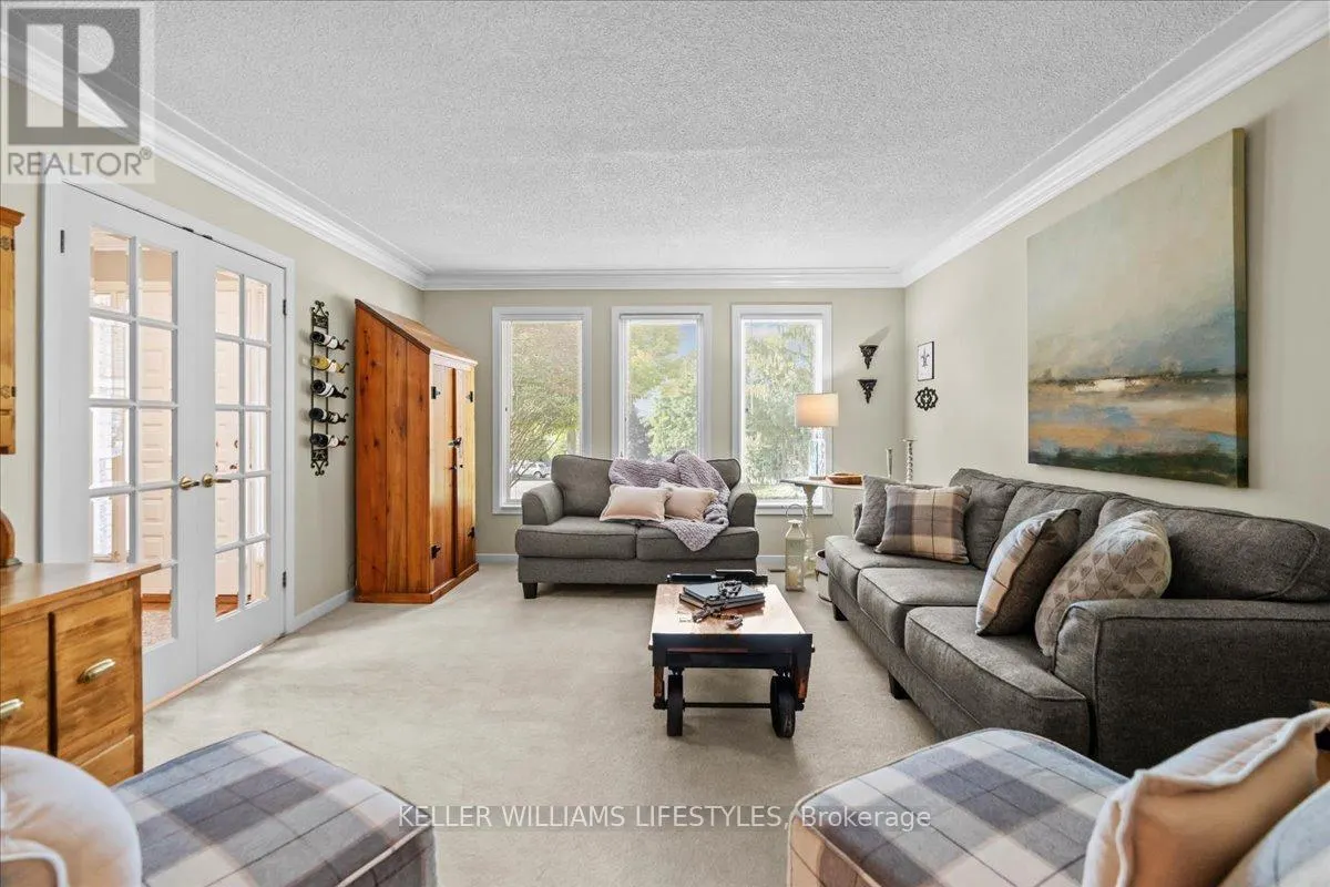 71 WESTRIDGE PLACE