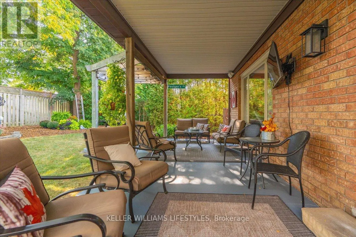 71 WESTRIDGE PLACE