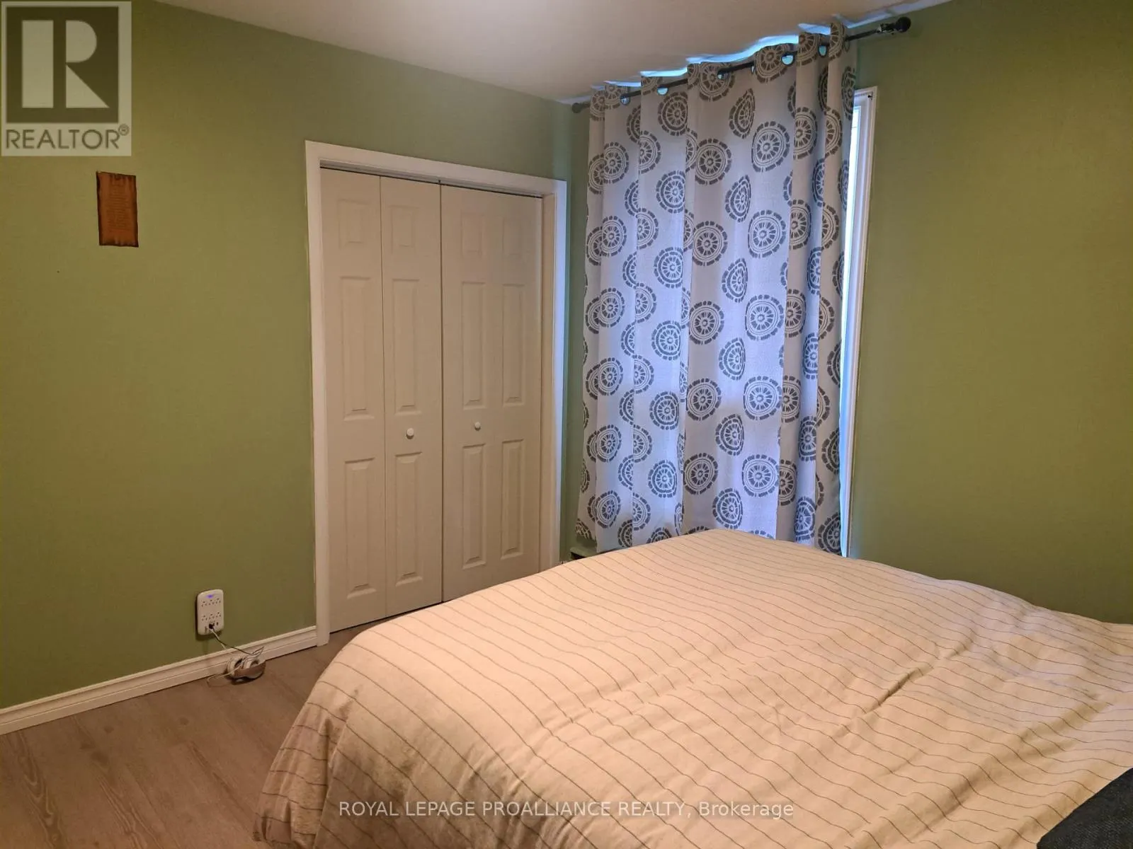 18 CONVAY CRESCENT