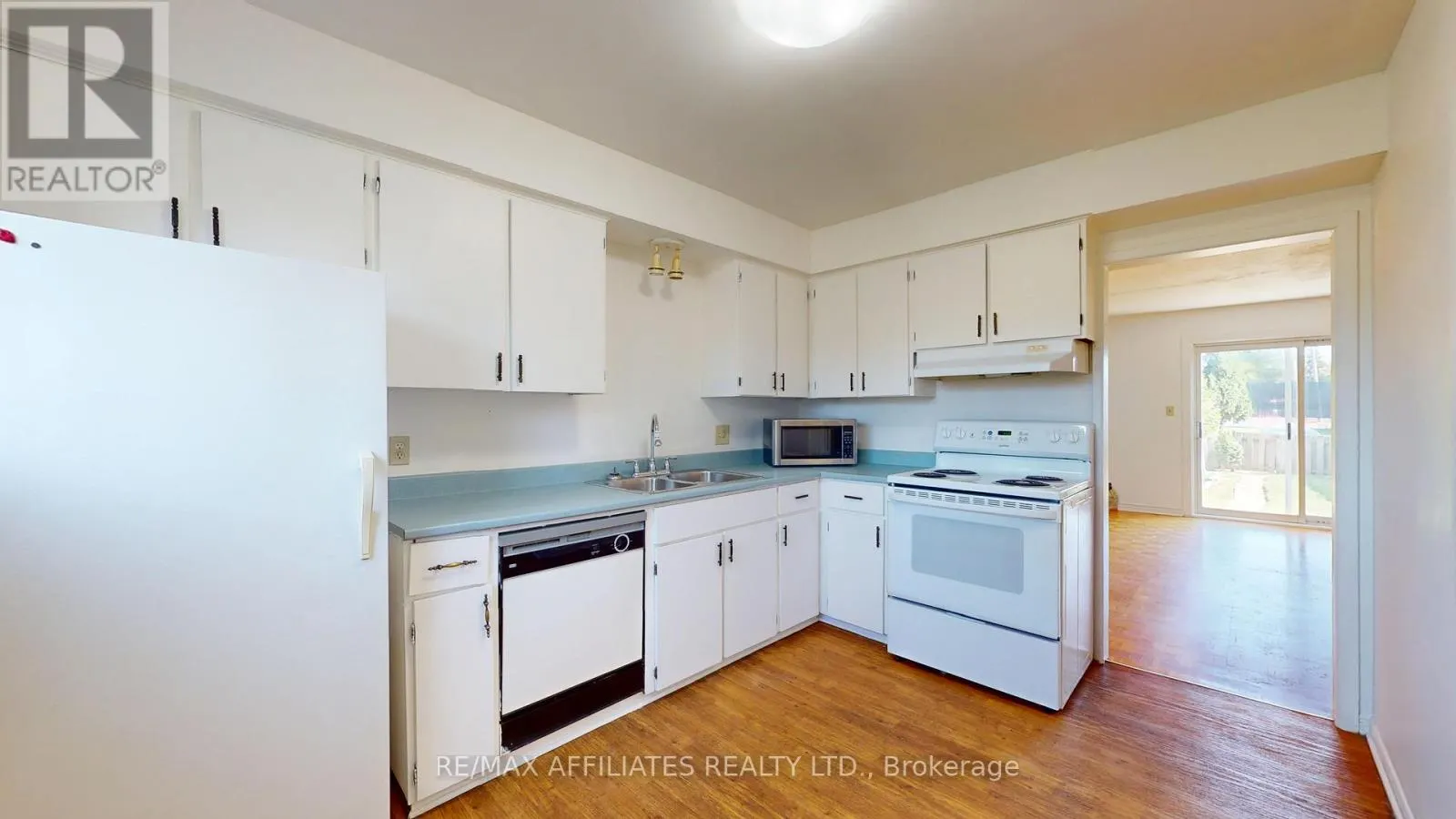 23 MAPLE AVENUE