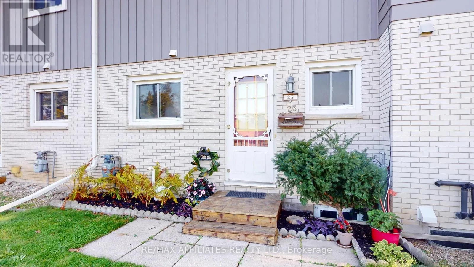 23 MAPLE AVENUE