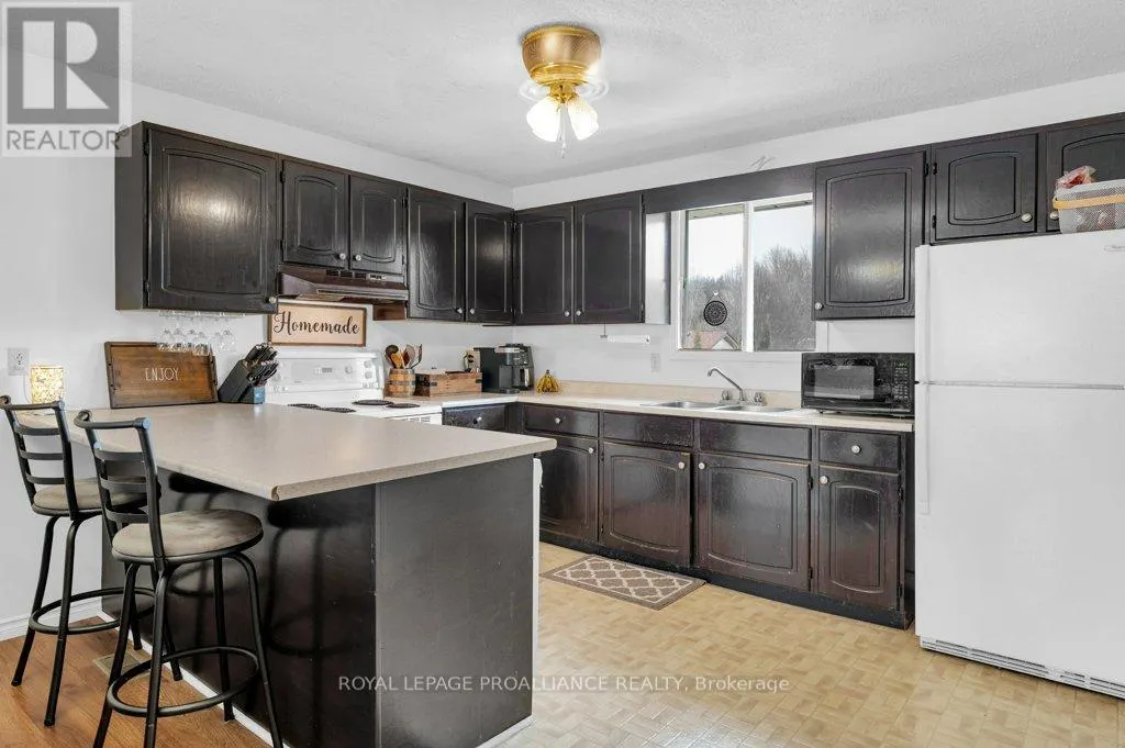 35 VAN ALSTINE DRIVE