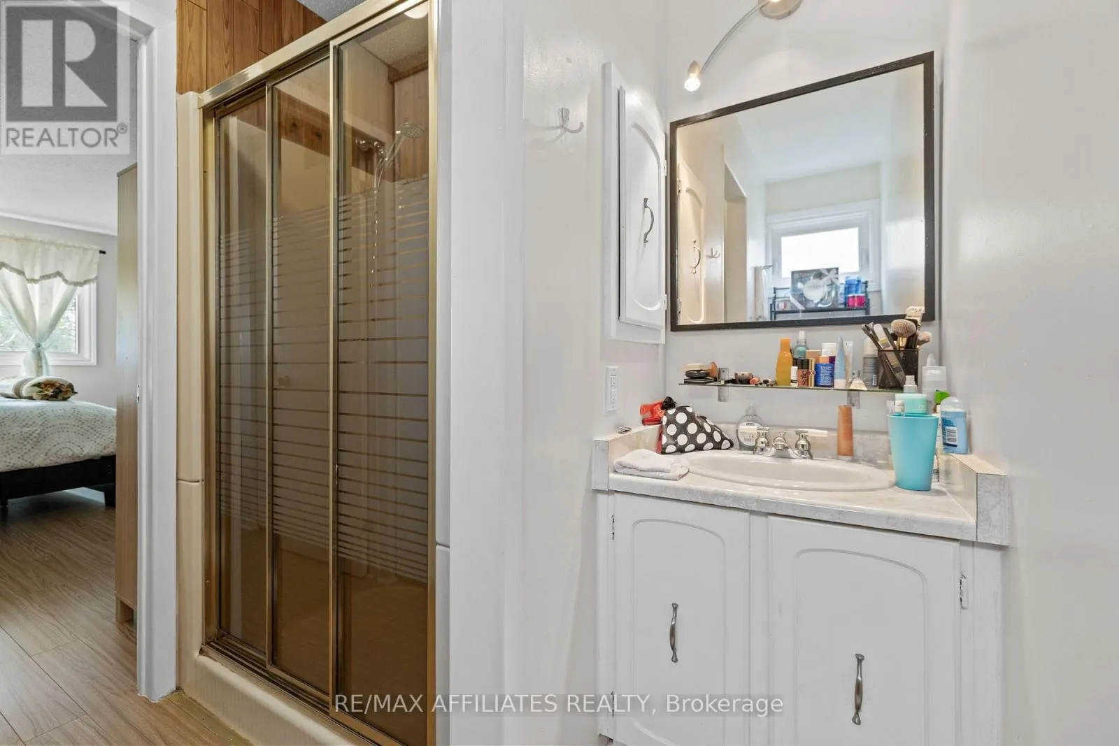 43 BLUEGRASS DRIVE