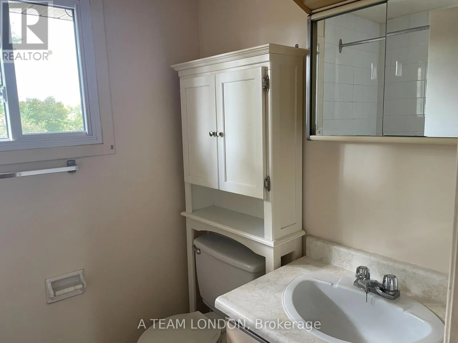 17 - 135 BELMONT DRIVE, #17
