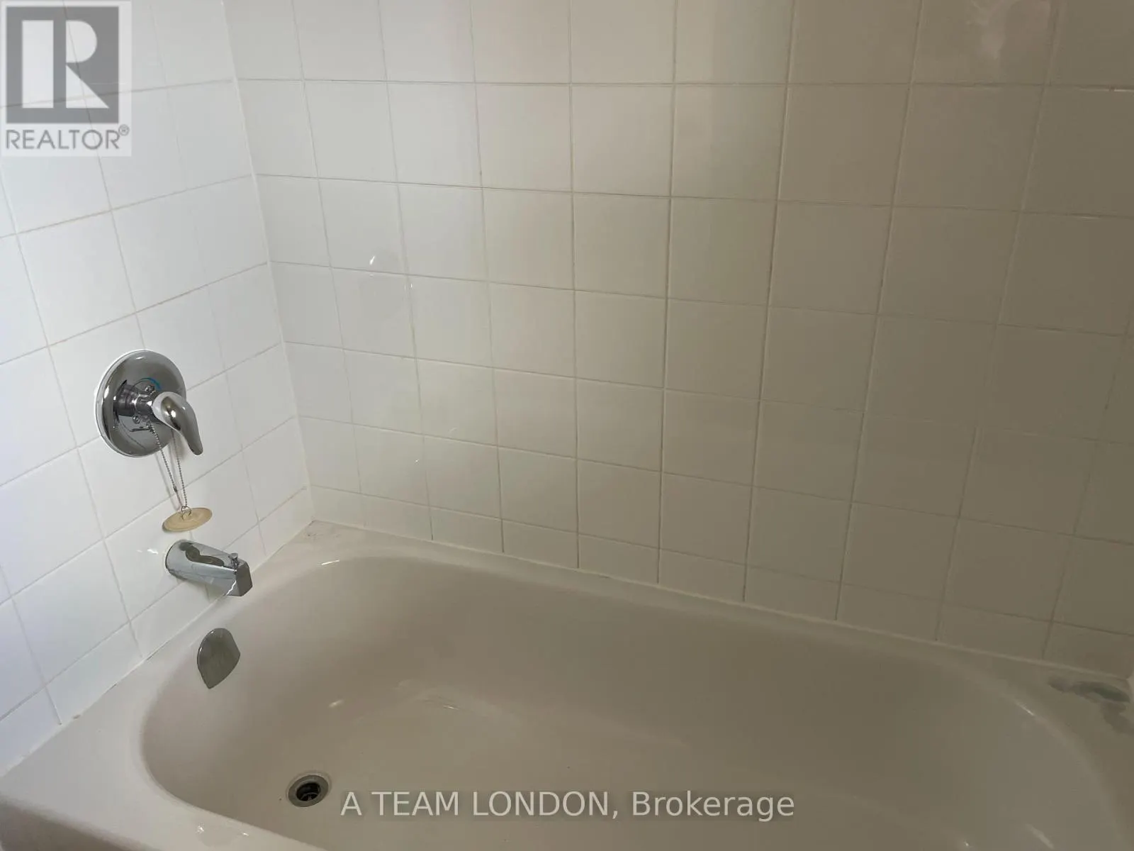 17 - 135 BELMONT DRIVE, #17
