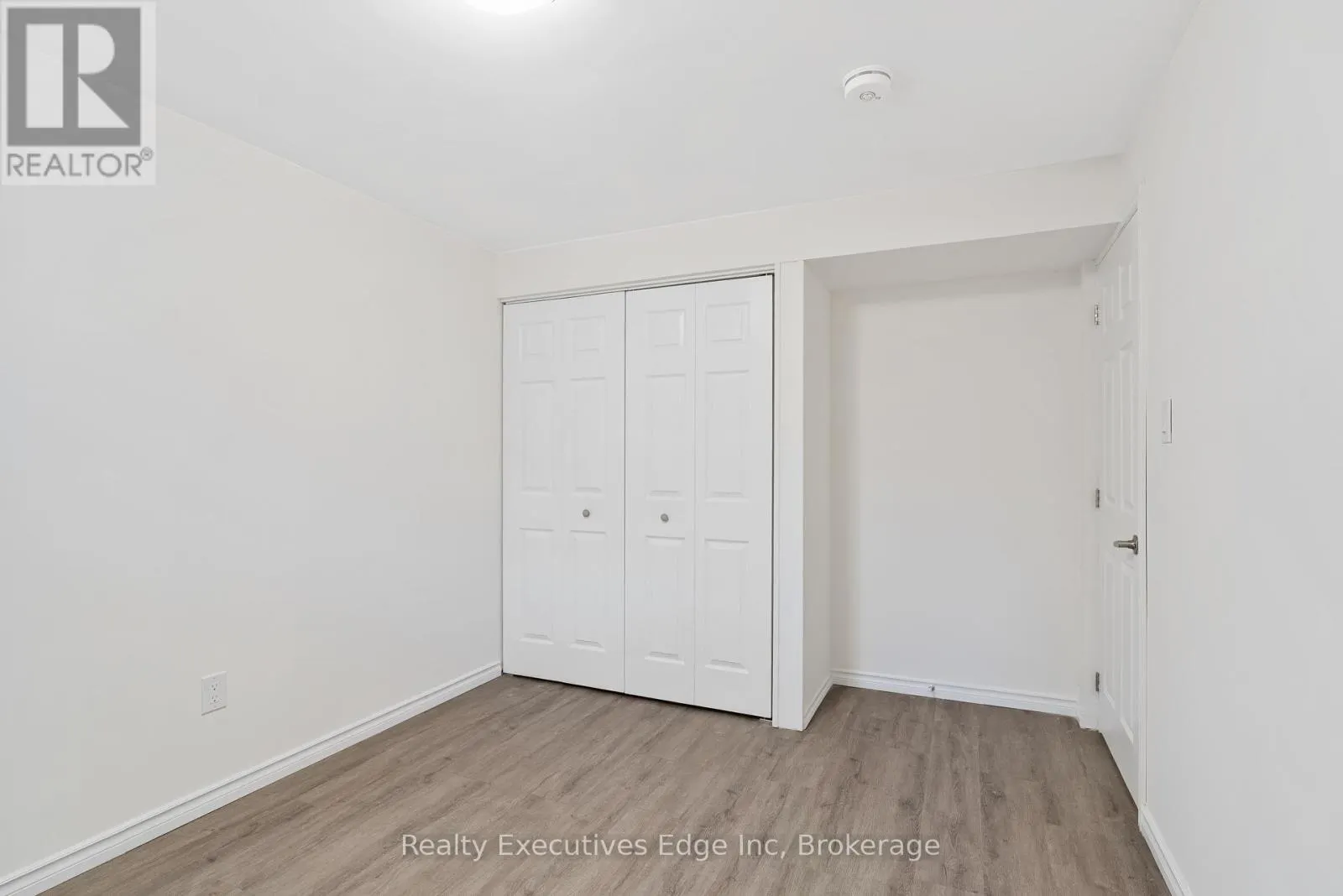 145 RIVERTRAIL AVENUE