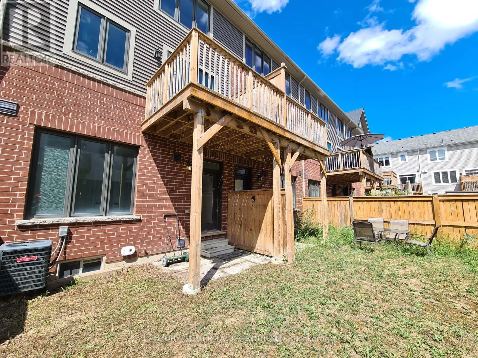 6 SNOWBERRY LANE