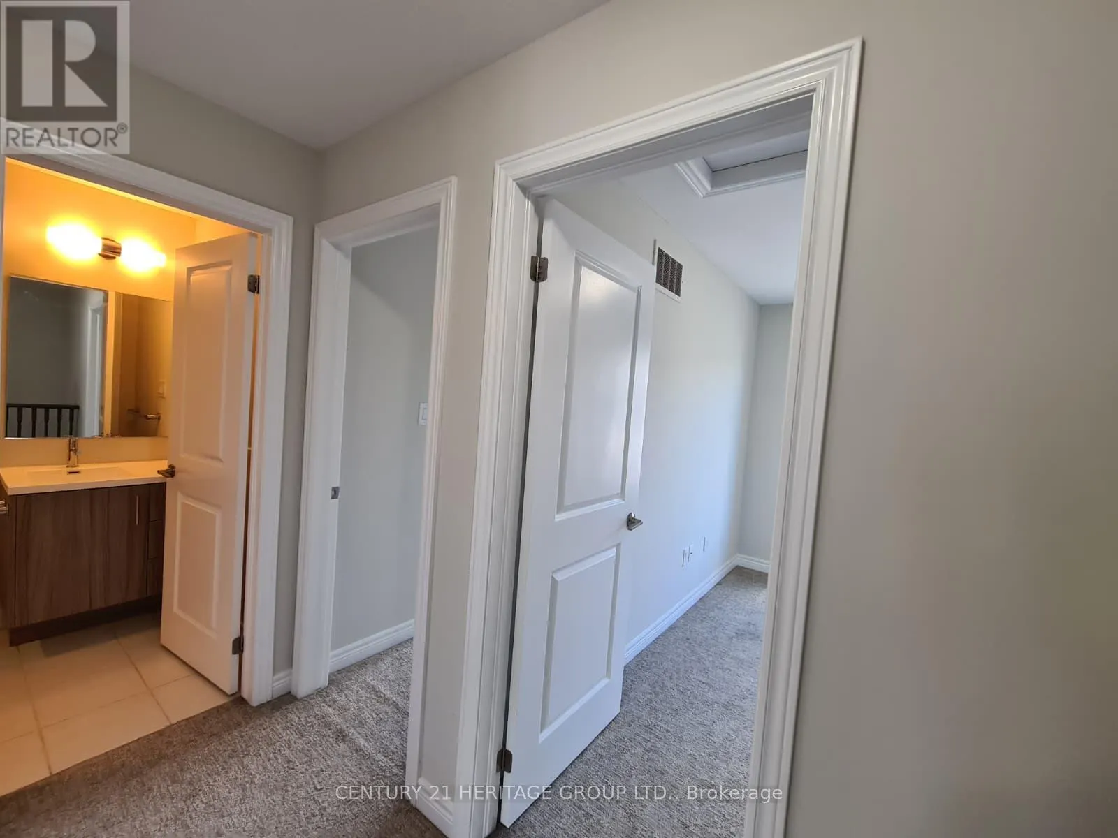 6 SNOWBERRY LANE
