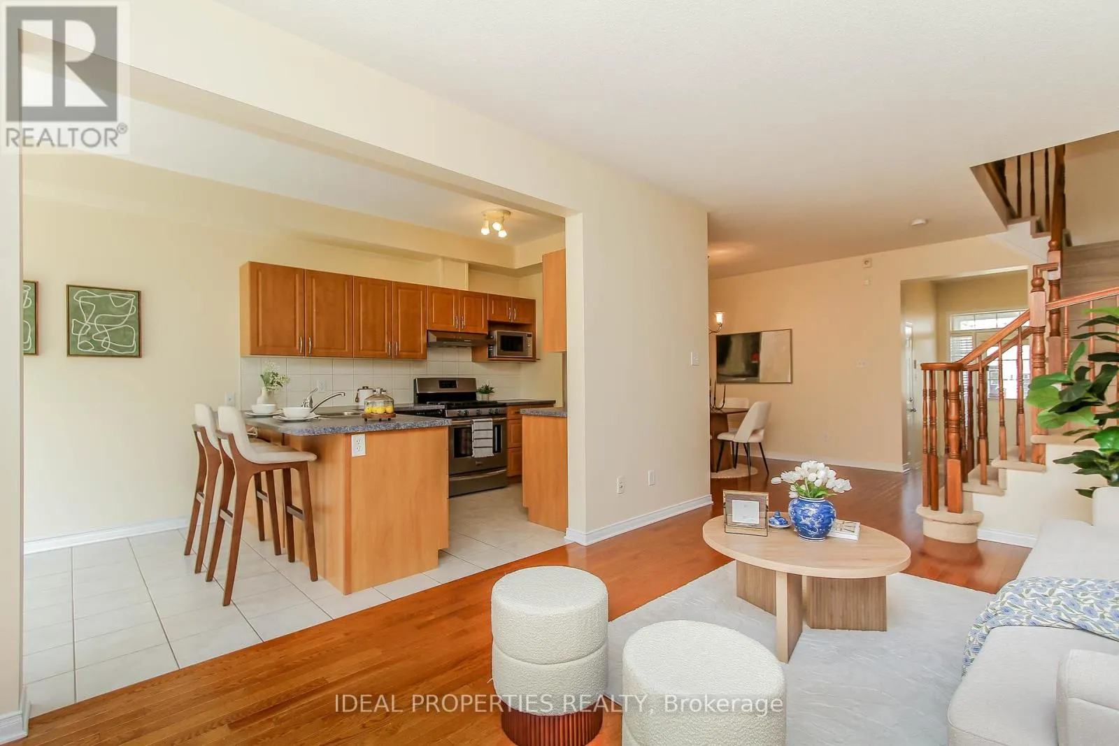 565 PEPPERVILLE CRESCENT