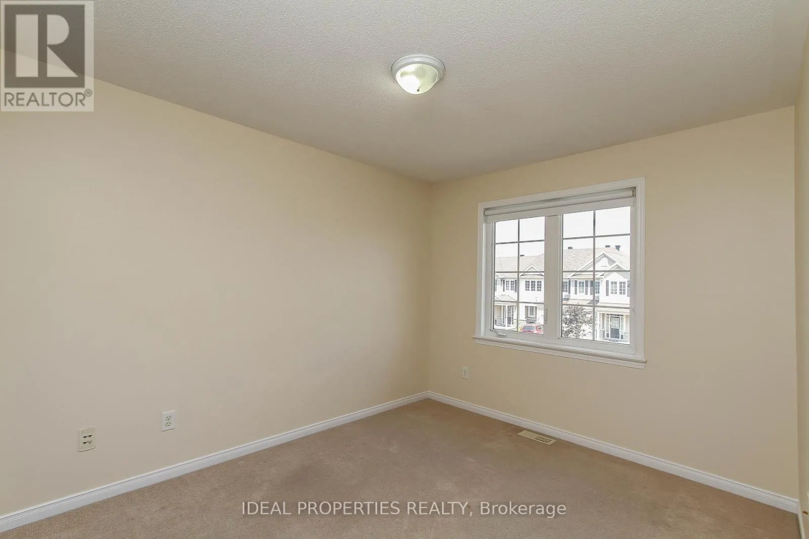565 PEPPERVILLE CRESCENT