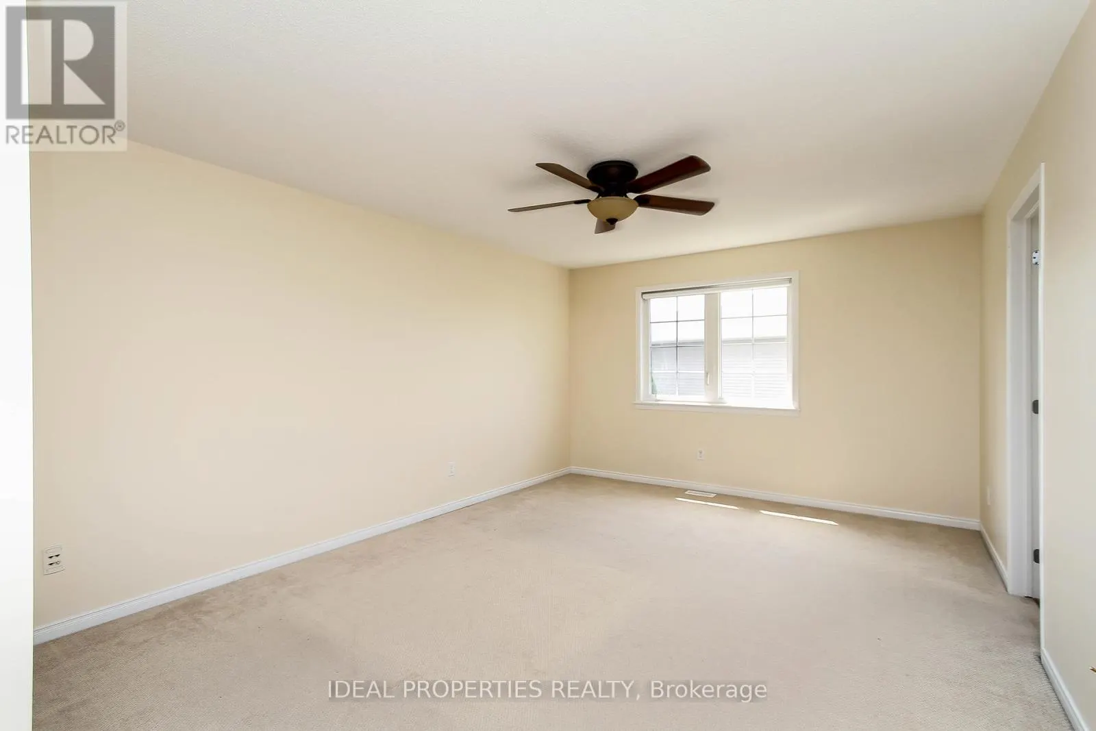 565 PEPPERVILLE CRESCENT