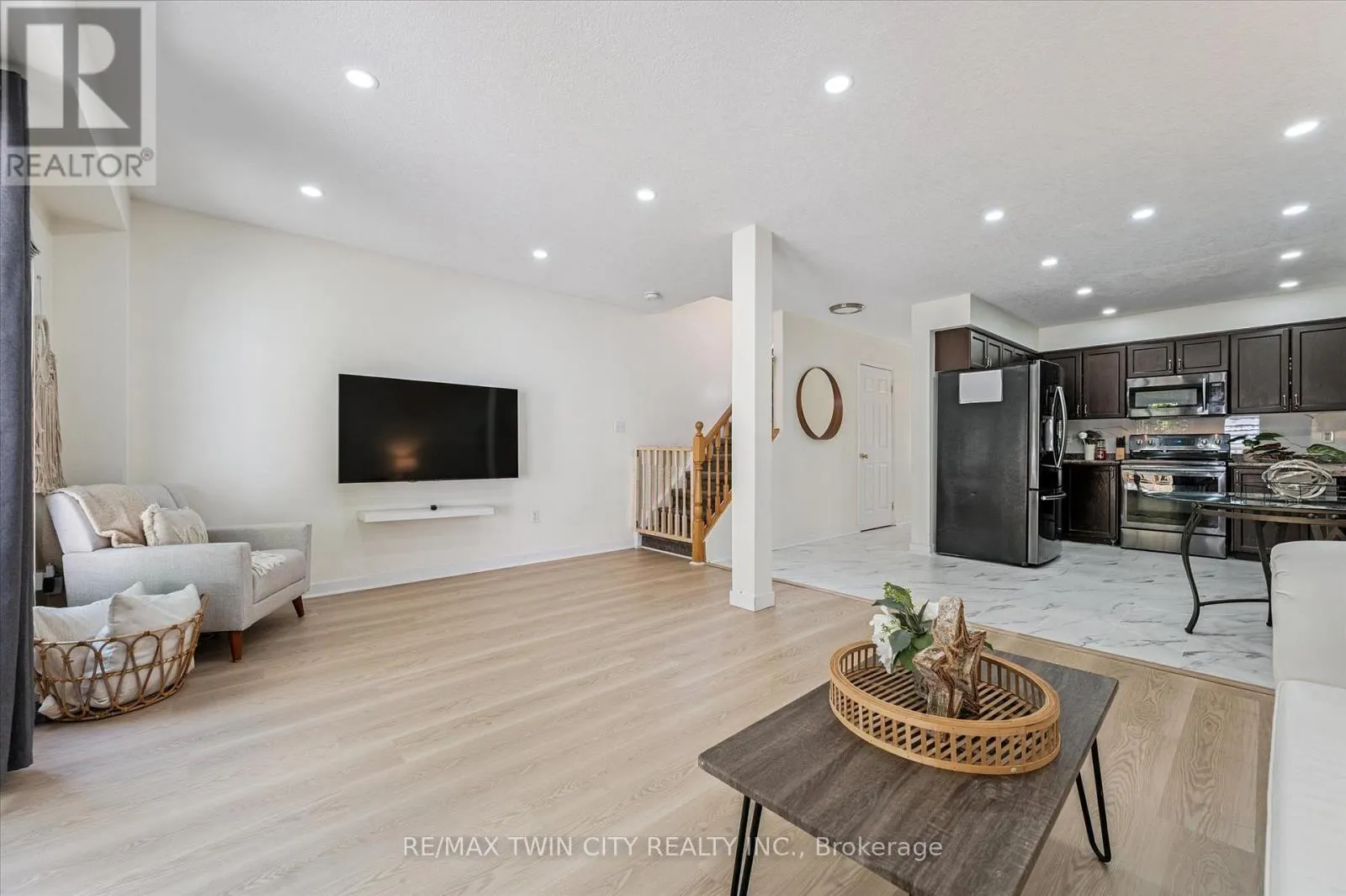 110 ACTIVA AVENUE