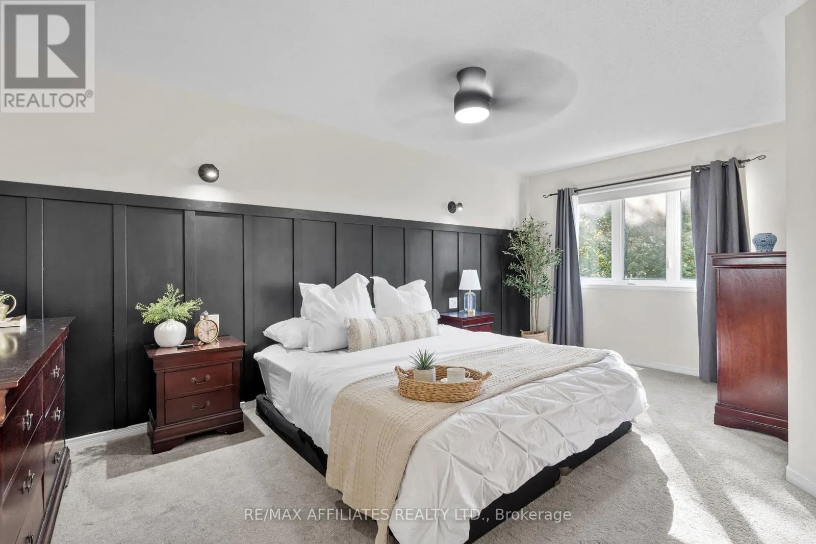 215 CATAMOUNT COURT