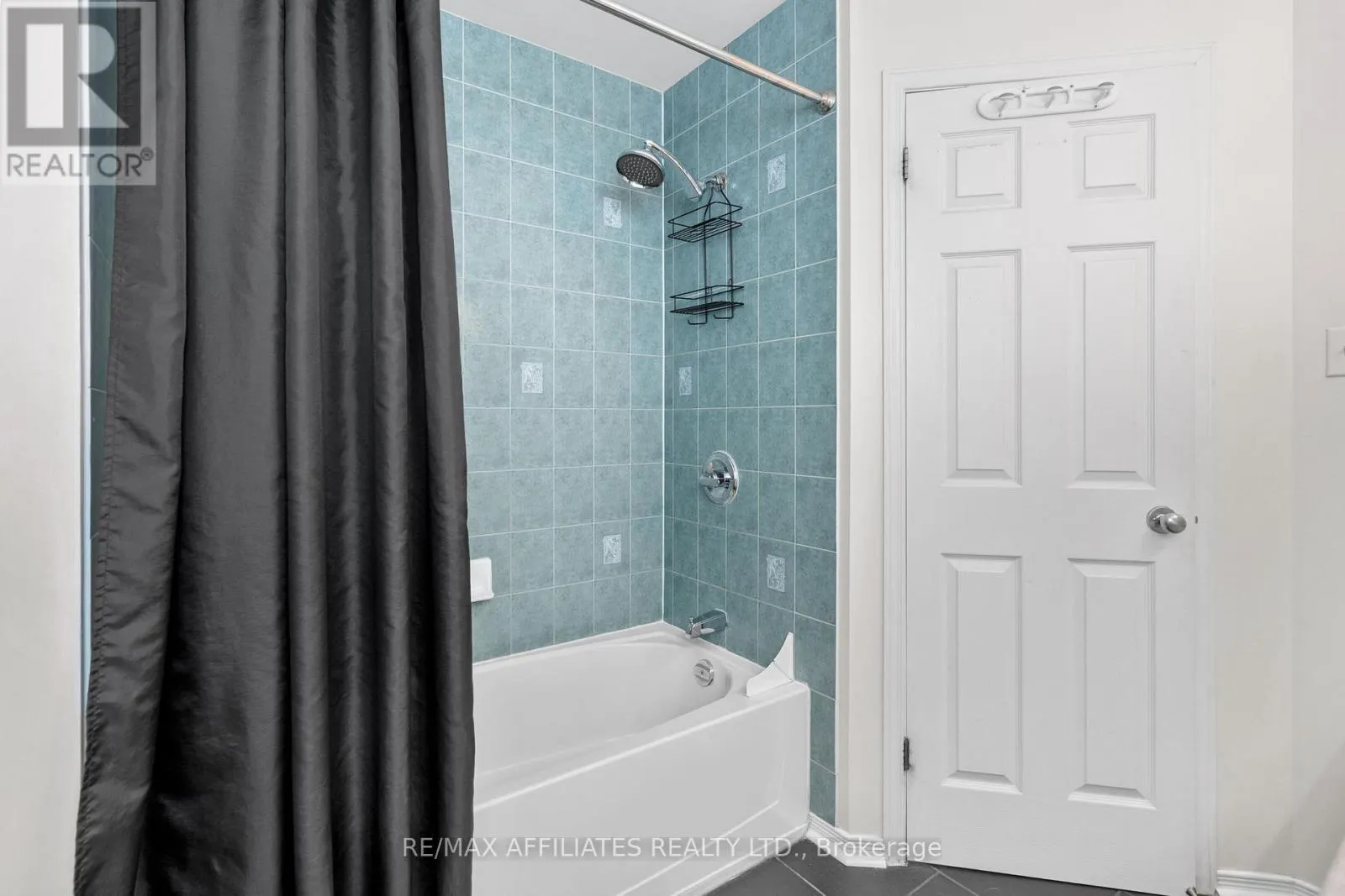 215 CATAMOUNT COURT