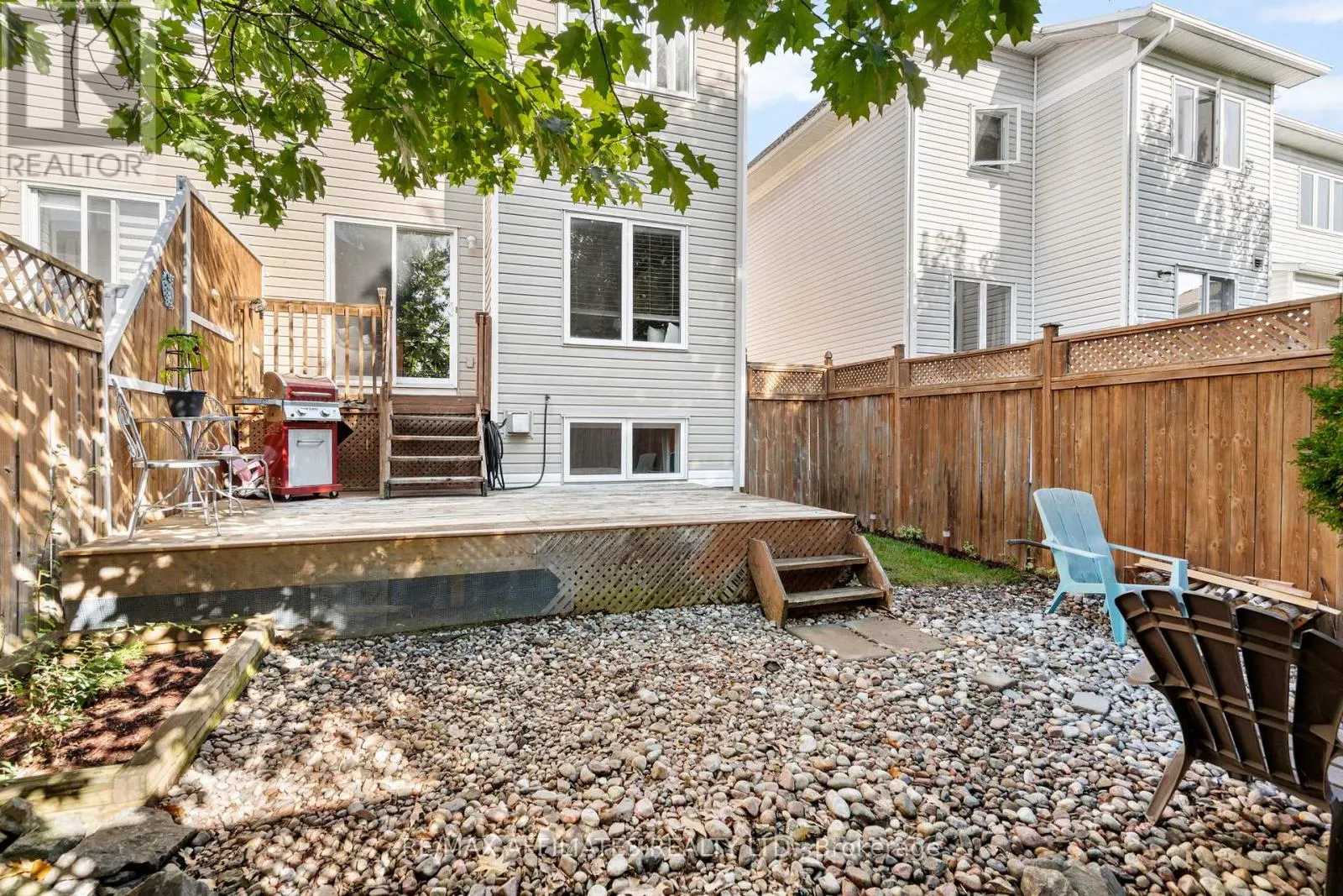 215 CATAMOUNT COURT