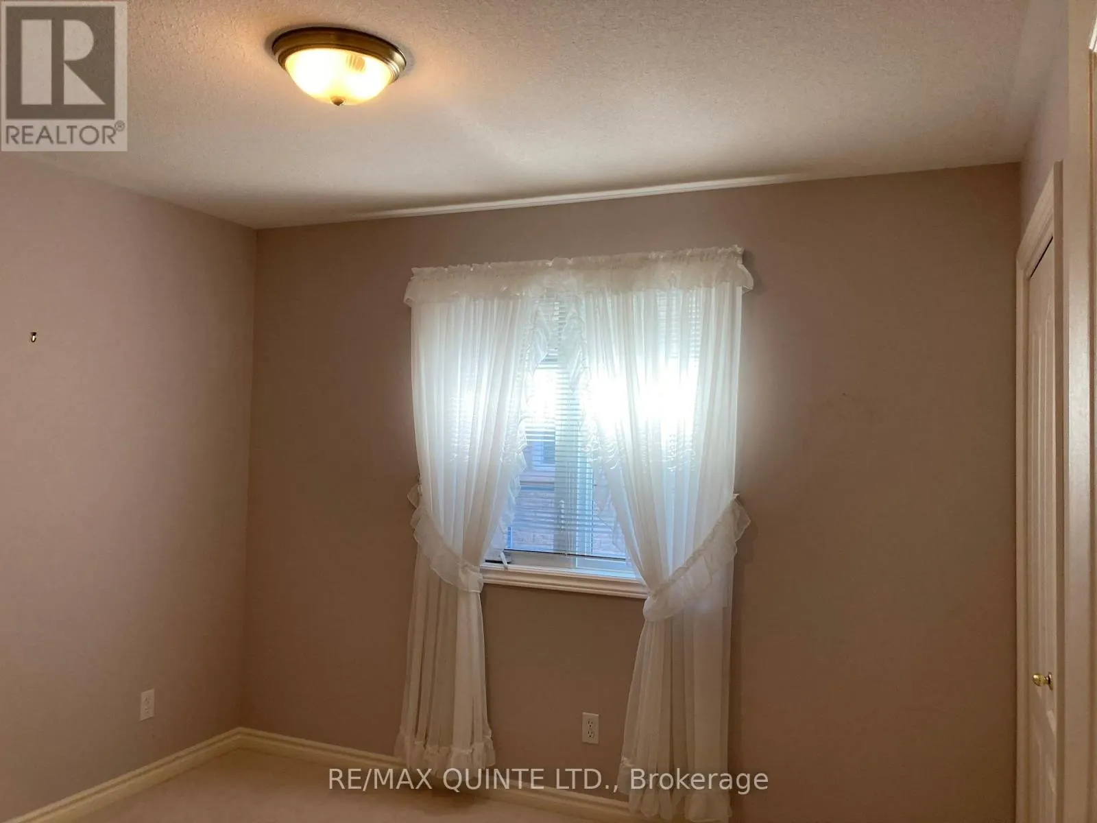 58 HEMLOCK CRESCENT