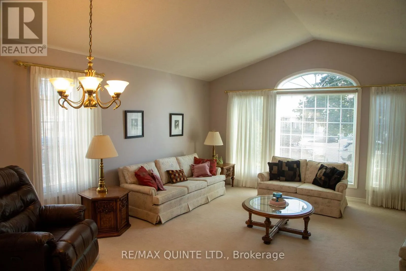 58 HEMLOCK CRESCENT
