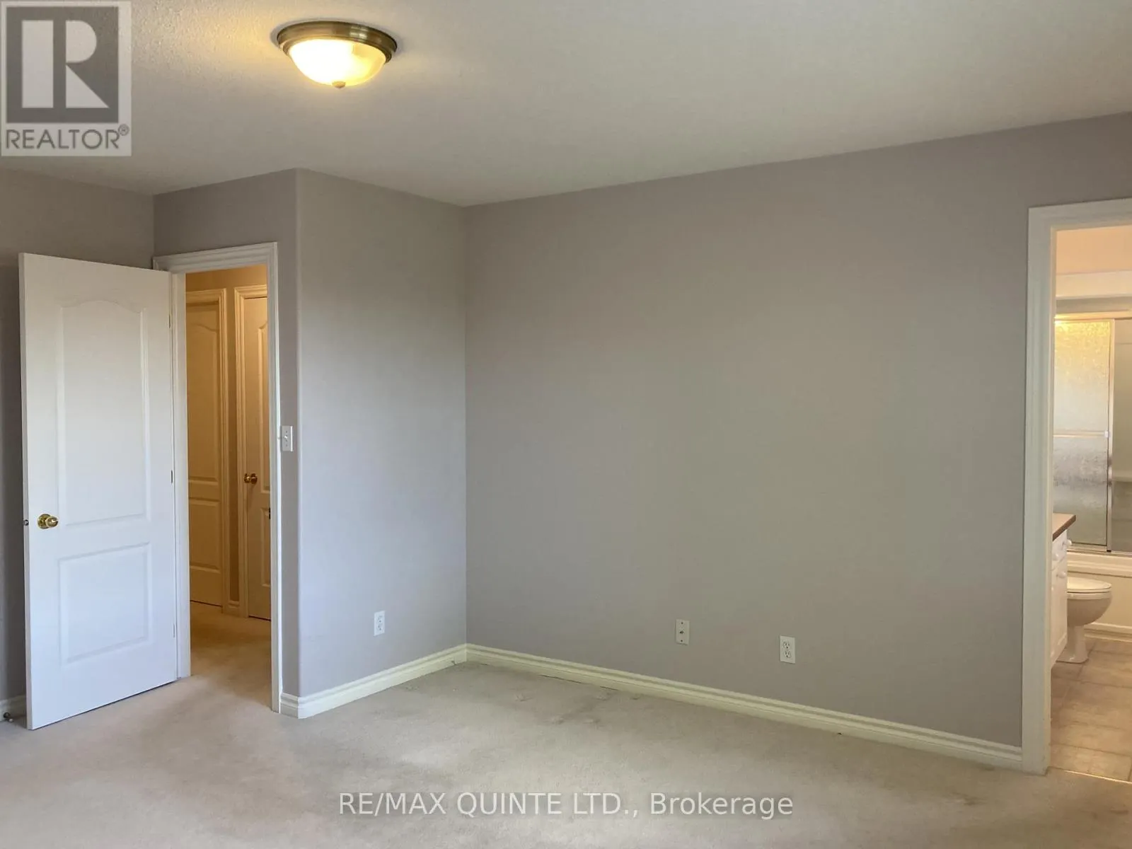 58 HEMLOCK CRESCENT